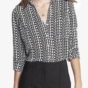 Express black and white LOVE print portofinino top